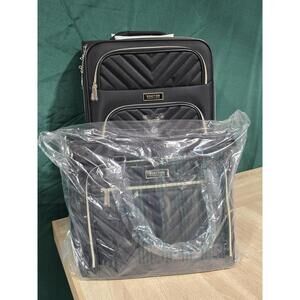Kenneth Cole Reaction Black & Gold Chelsea Luggage Set 20-Inch Case / 15in Tote